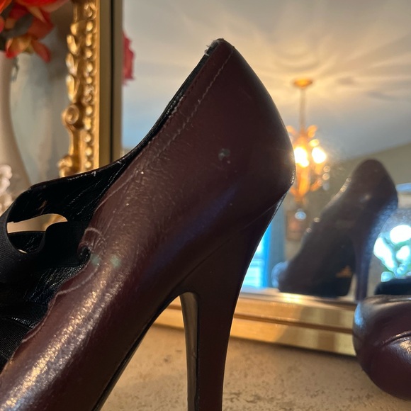 Prada authentic leather pumps - Picture 10 of 14